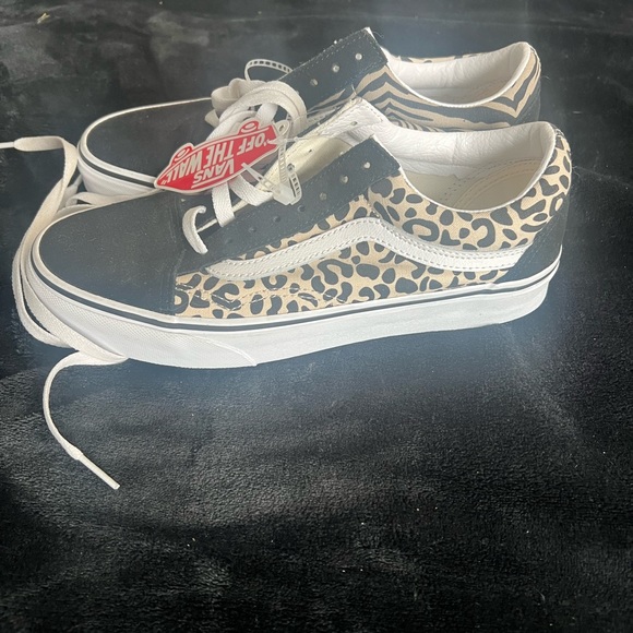 Vans animal printed sneakers - Picture 1 of 3